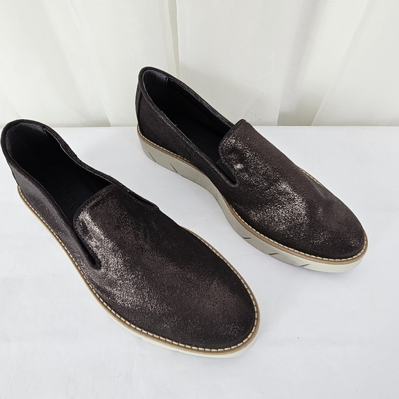 The FLEXX Women's Brown Shimmer Slip-On Sneaker Shoe Size 8 - Picture 5 of 11